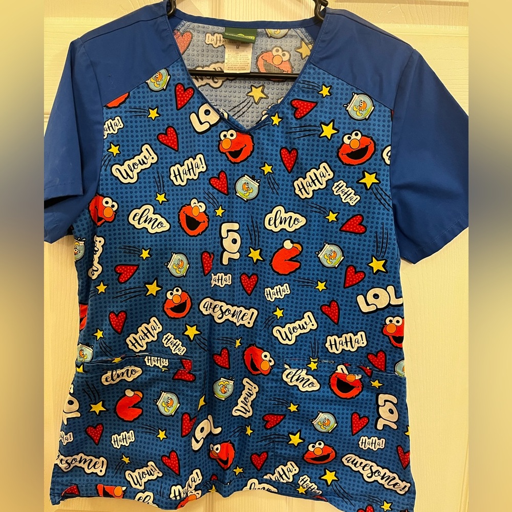 Elmo Scrub Top